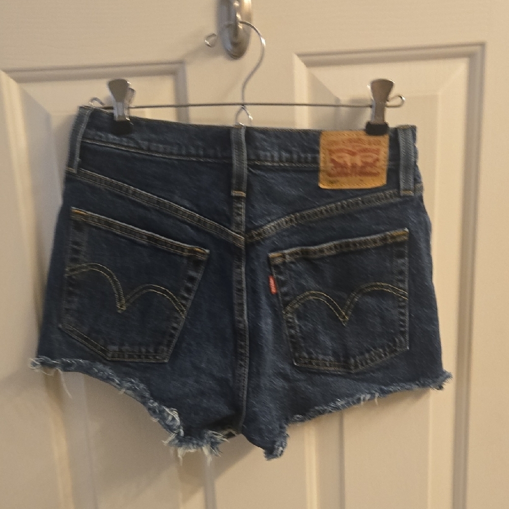 Levi's 501 Denim Distressed Women Shorts Sz 27 - Picture 3 of 4